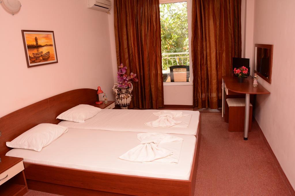 Guesthouse Kirov Ravda Exteriér fotografie