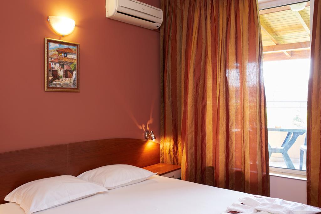 Guesthouse Kirov Ravda Exteriér fotografie
