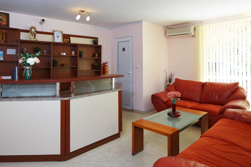 Guesthouse Kirov Ravda Exteriér fotografie